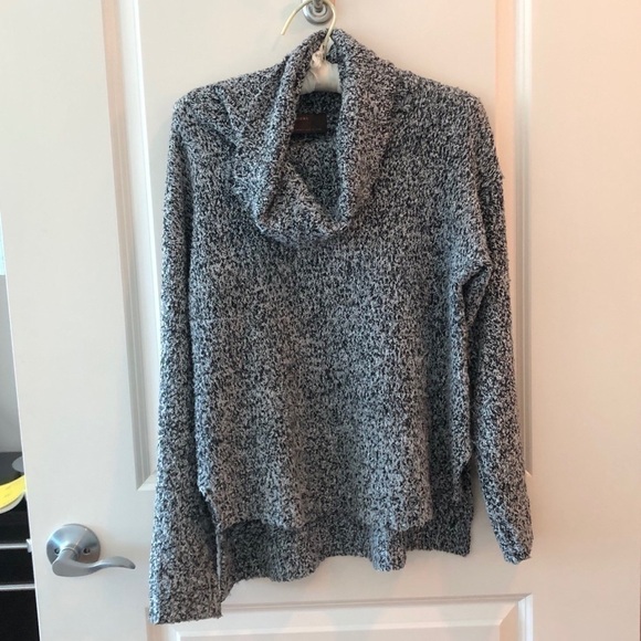 Kerisma Cowl Neck Marled Yarn Hi Lo Sweater - Picture 5 of 13